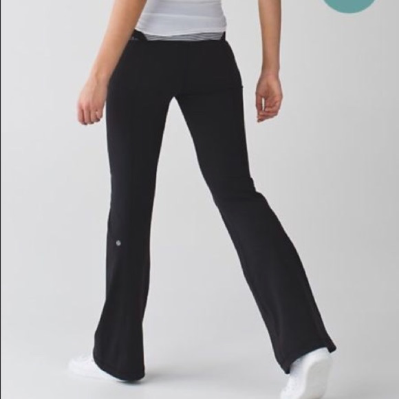 lululemon athletica Pants - Lululemon Black Groove Pants Size 6